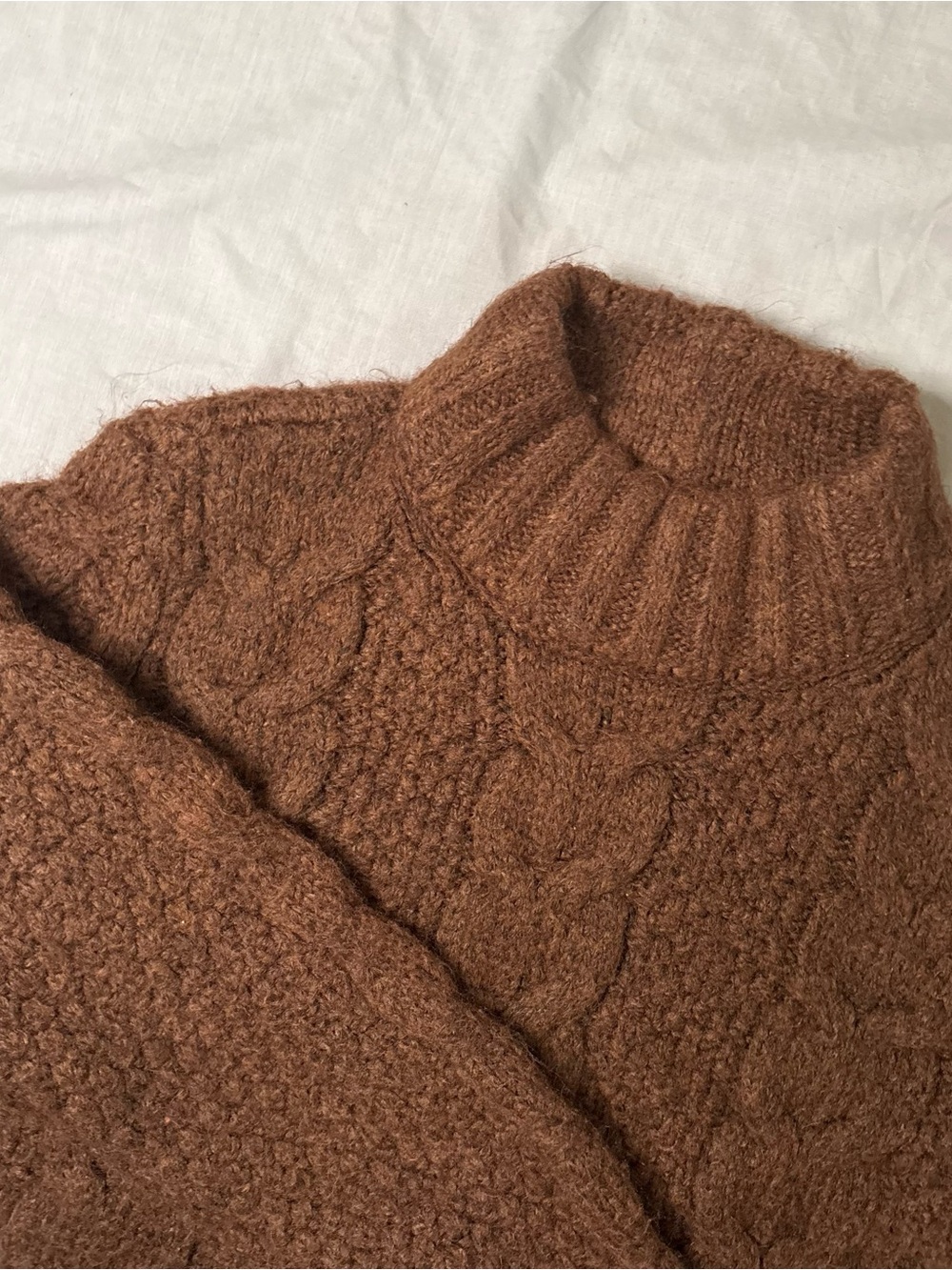 American Eagle Vintage Cable Knit Turtleneck Sweater - Brown Size M